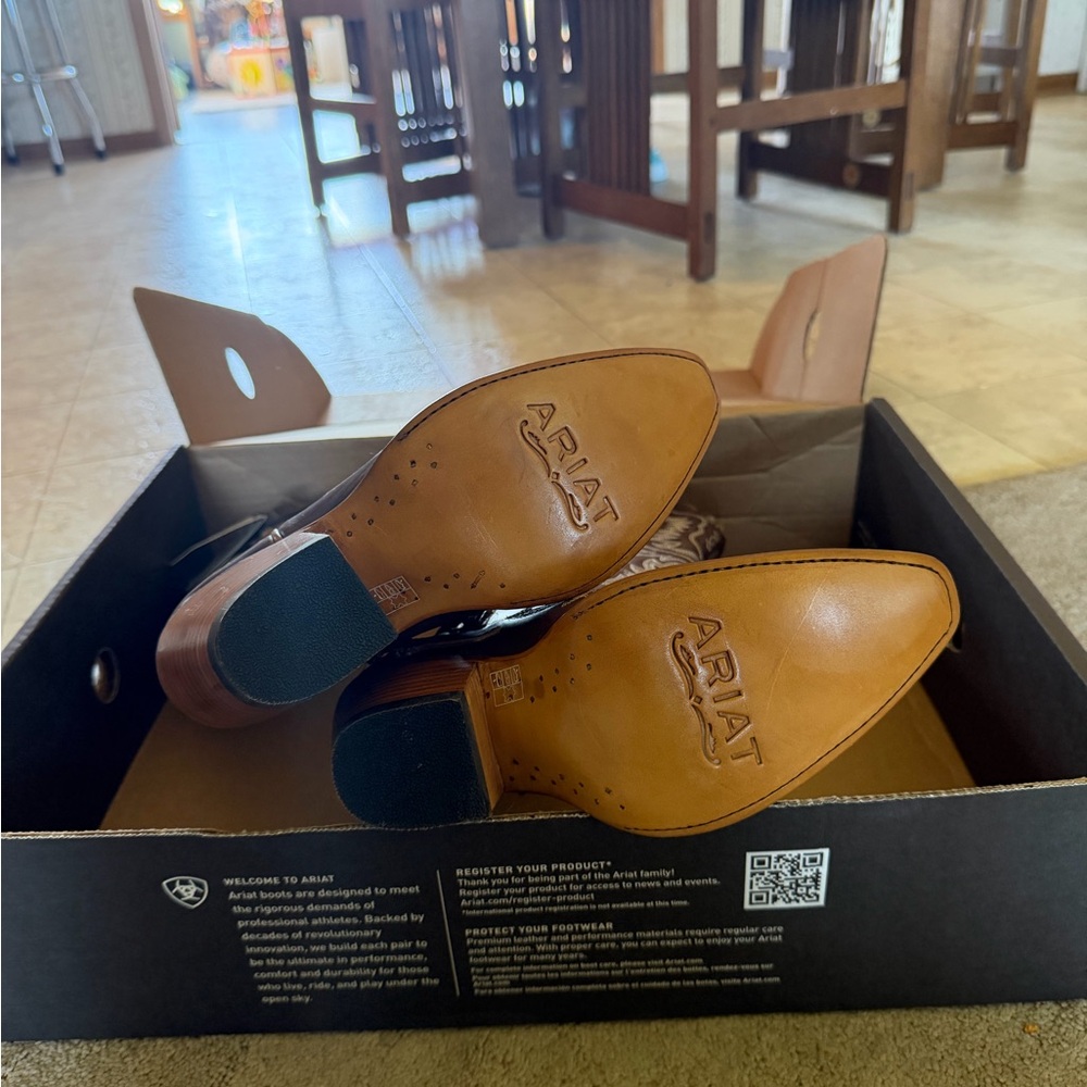 Ariat Casanova boots - Picture 2 of 3